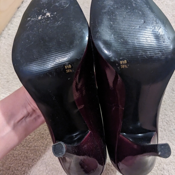 BCBG patent wine red heels - Picture 3 of 6